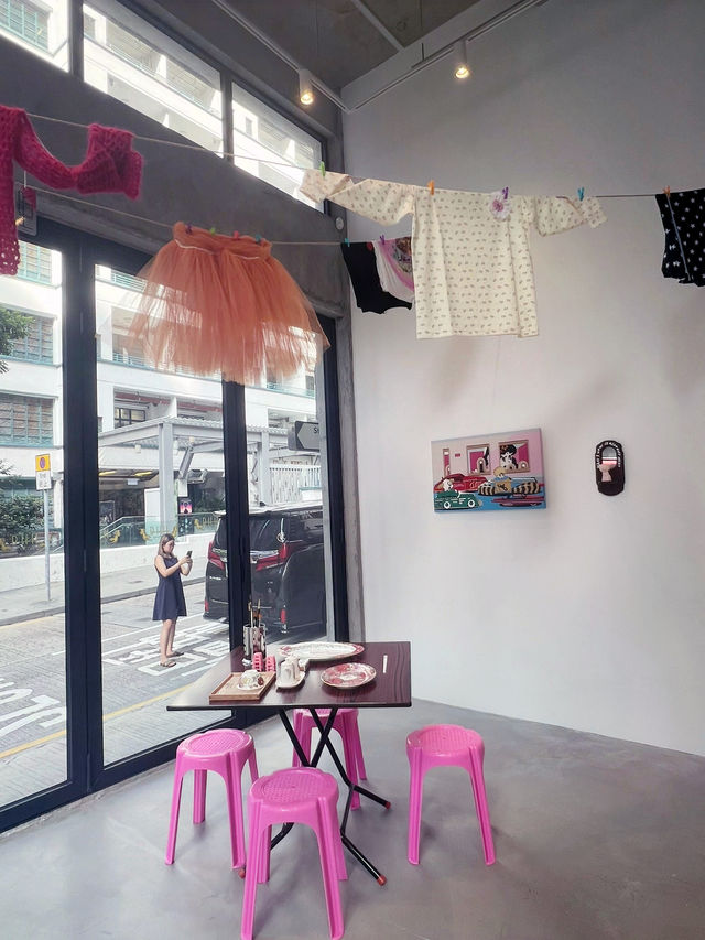 The Future Vintage Store 她的士多" Peep x HER 展覽