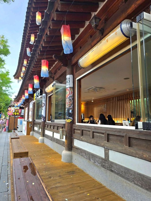 전주한옥마을 메인거리를 한눈에 담는 낭만카페💜