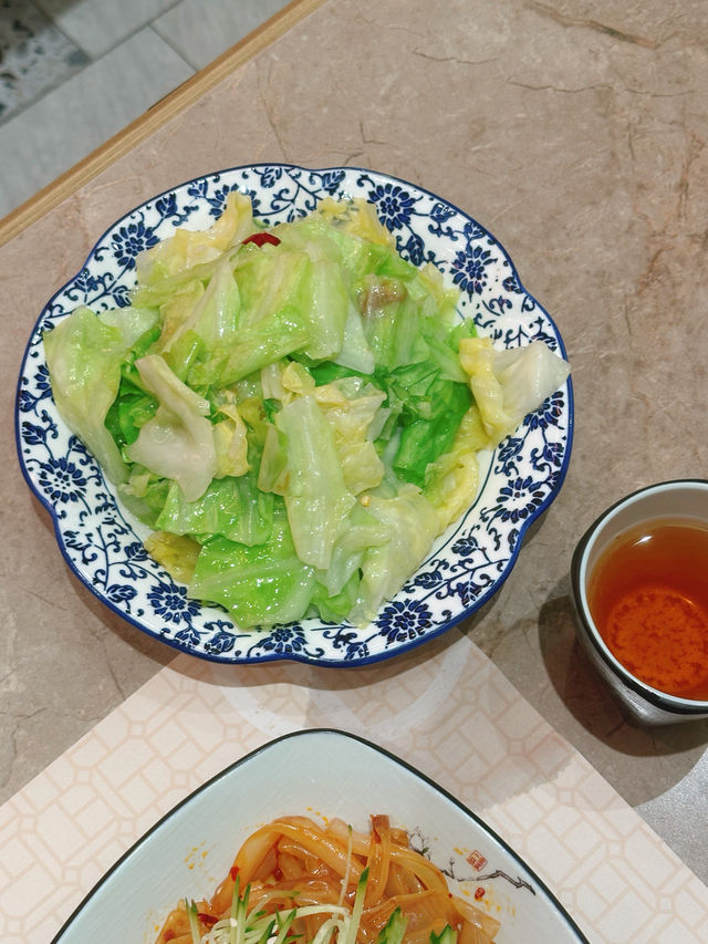 魚湯豆腐白菜鮮味十足🥬