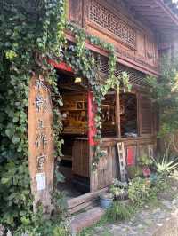 Stroll around Shanxi Ancient Town