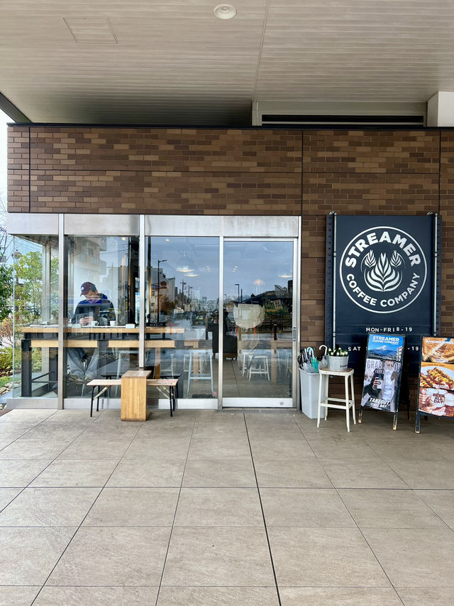 東京 世田谷代田駅横STREAMER COFFEE COMPANY