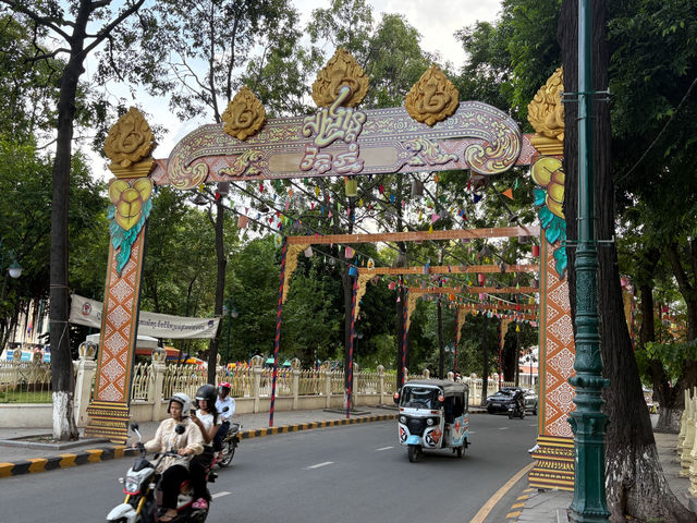 🇰🇭柬埔寨塔山寺Wat Phnom វត្តភ្នំ