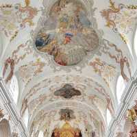 Jesuitenkirche Luzern: Baroque Beauty by the Reuss