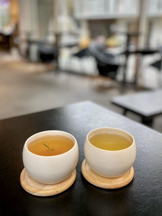 ☕️ Tea Time at Swell Coffee Roasters, Nakameguro