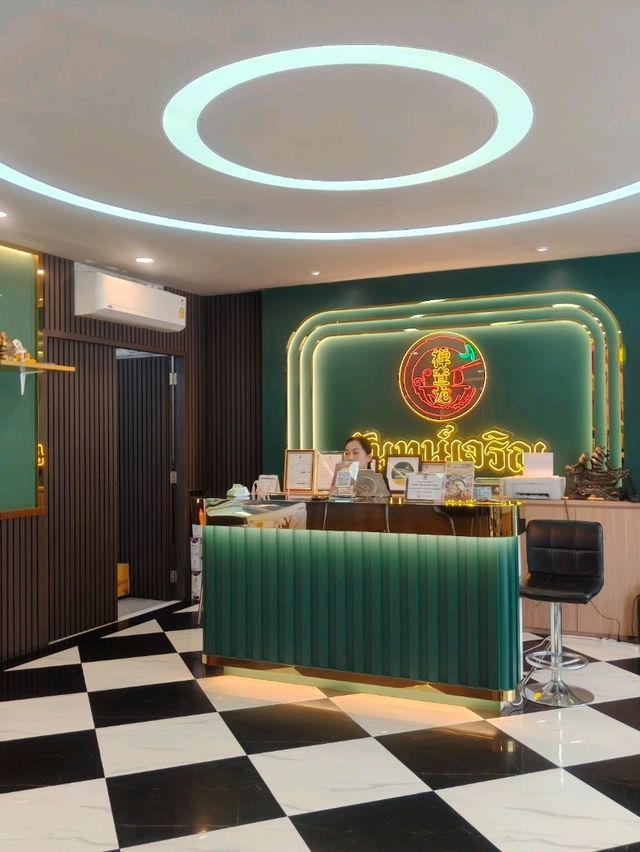 ร้านหม่าล่าเสฉวนหม้อไฟ รสชาติดี ย่านงามวงศ์วาน