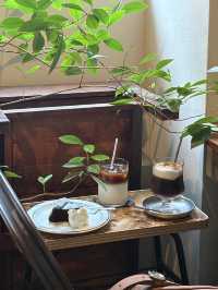 絶対行くべき光たっぷり入るヒーリングカフェ"グライナリーズコーヒー"☕️