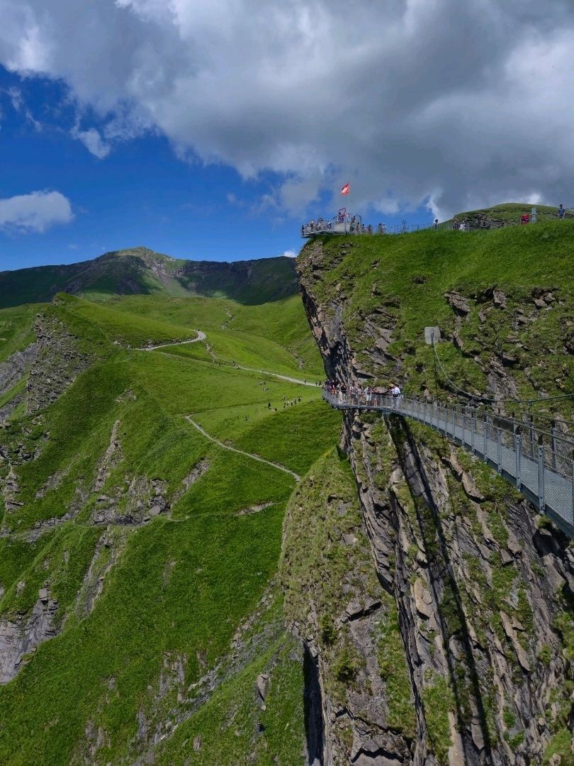 スイス旅行のおすすめ：フィルスト崖コース旅行 | Trip.com グリンデル