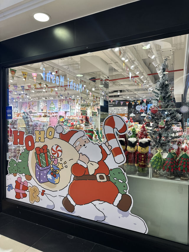 🎄🎀 “Moshi Moshi at Platinum Mall — Big, Colorful & Super Affordable!” 🛍️✨