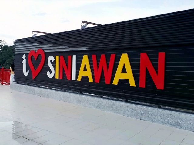 Siniawan Waterfront & Night Market