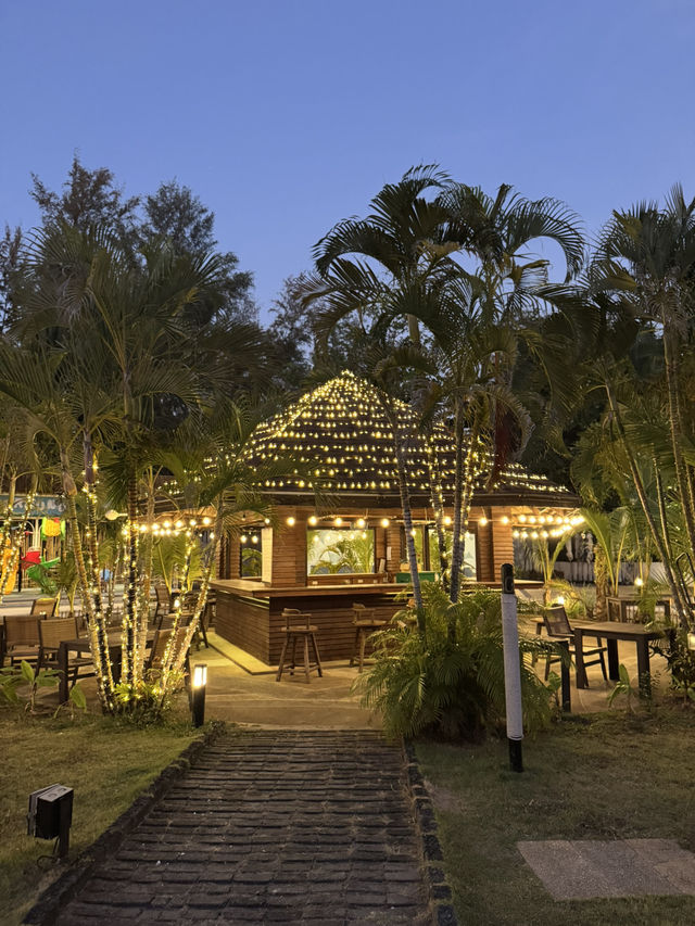 Arinara Beach Resort หาดบางเทา ภูเก็ต ติดทะเล