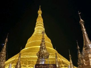 จิตวิญญาณสีทอง: เจดีย์ชเวดากอน