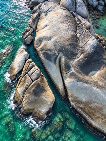 🌊🪨 Hin Ta Hin Yai (Grandfather and Grandmother Rocks), Koh Samui, Surat Thani Province 💙✨