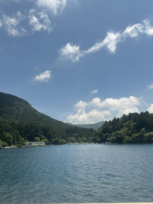 ♨️ 箱根：溫泉、自然與藝術完美交織的療癒之地