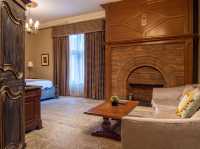 Downtown Detroit CLUB HOTEL. ❤️