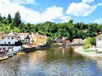 Enchanting Vibes of Cesky Krumlov 🏰🇨🇿