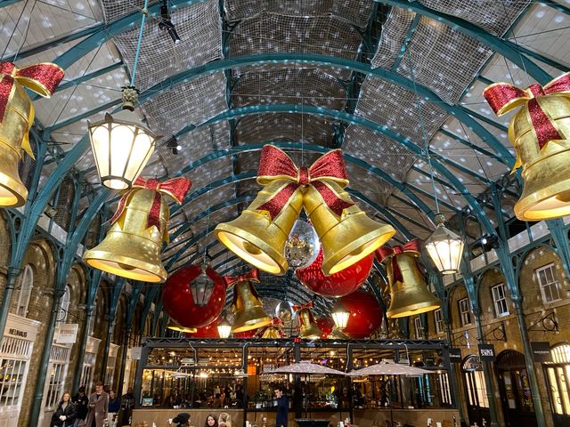 Embracing Christmas Magic at Covent Garden🎄