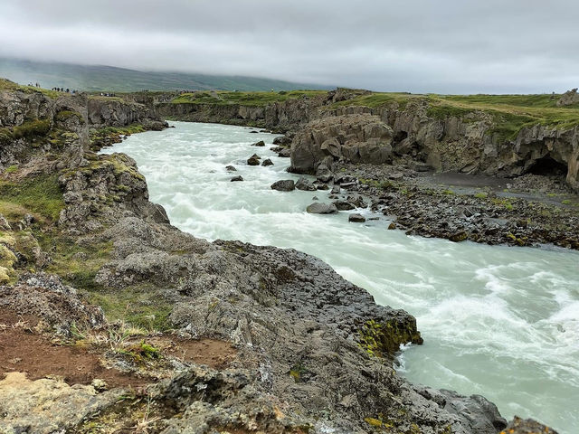 Hiking to spectacular Goðafoss 🗺️