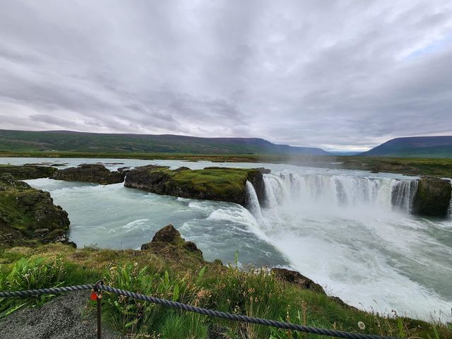 Hiking to spectacular Goðafoss 🗺️