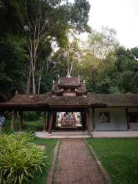  Wat Pha Lat