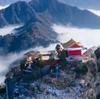 A Winter Wonderland in Xi'an: Exploring the Snow-Covered Qinling Mountains