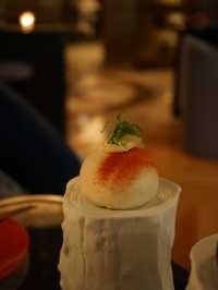 Madrid | The impressive restaurant and bar of Four Seasons 