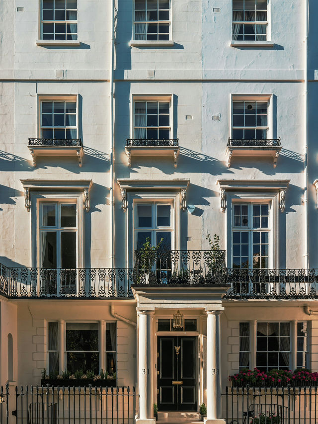West Kensington’s Quiet Grandeur 🏛️