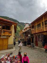 해외여행 페루 깊숙한 곳에 있는 작은 마을 Ollantaytambo
