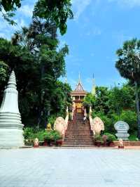 Phnom Penh, Cambodia: A City of Contrasts and Culture