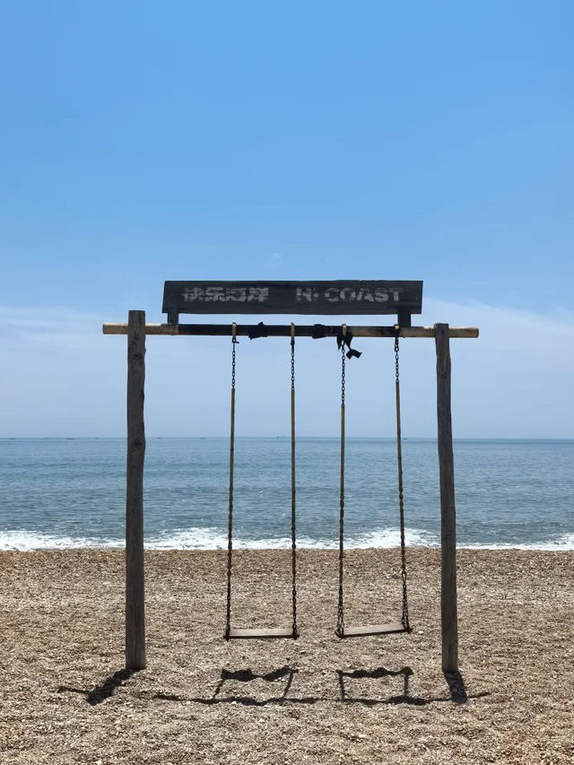 Golden Shores and Sculpted Cliffs: A Day in Dalian’s Jinshitan