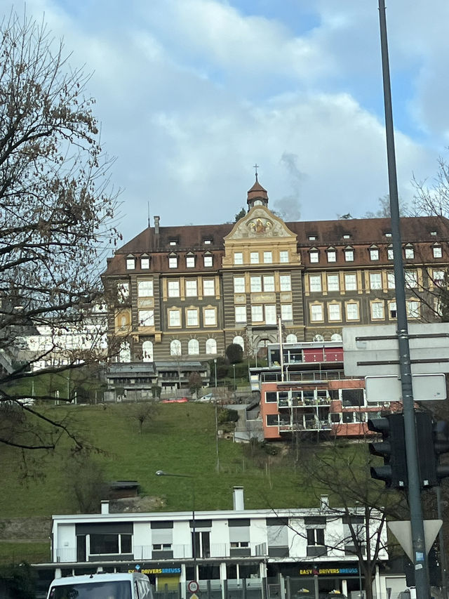 🏰✨ Feldkirch, Austria — Where Medieval Charm Meets Alpine Magic ✨🏞️