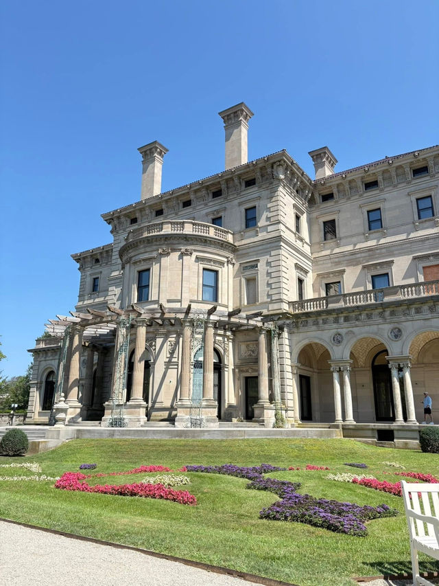 THE BREAKERS NEWPORT: A GILDED AGE MASTERPIECE IN RHODE ISLAND 🇺🇸
