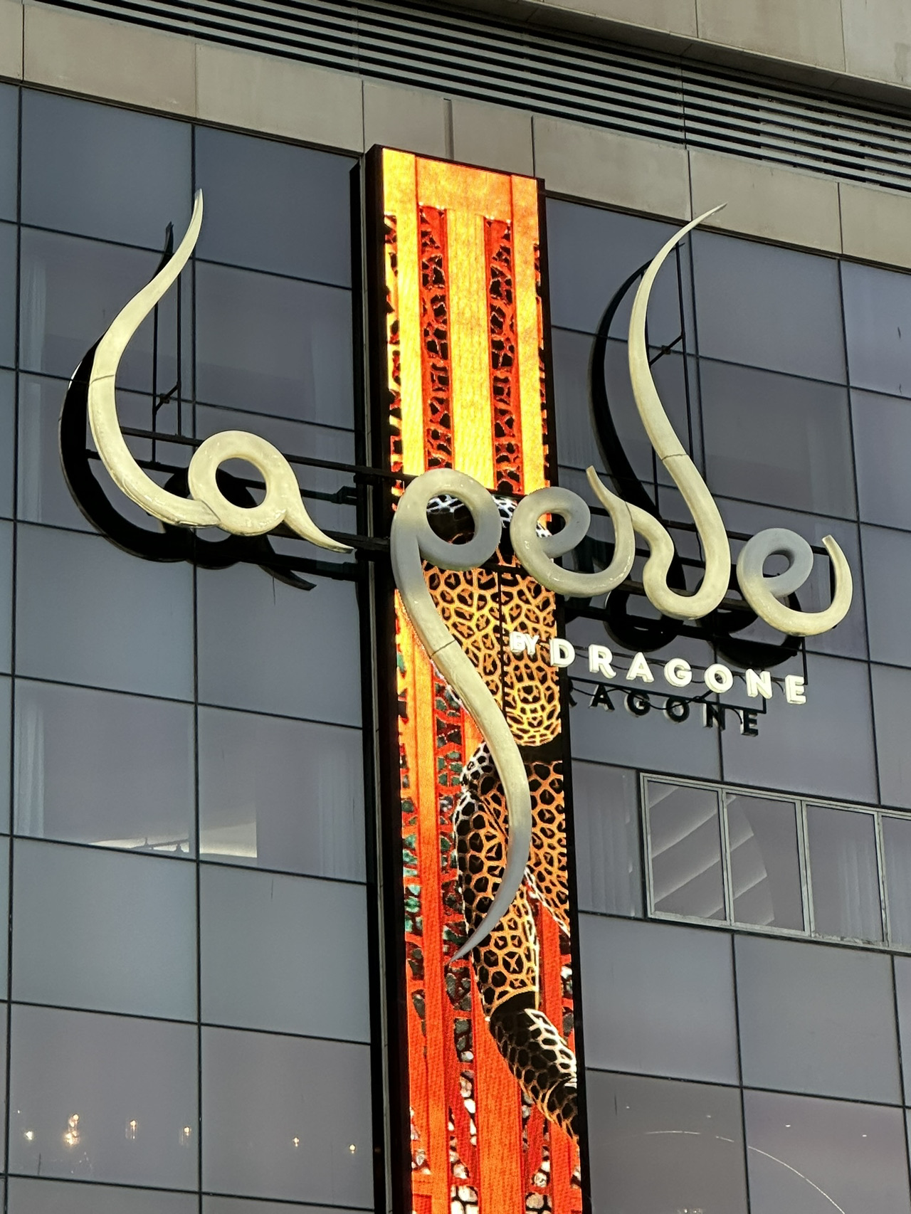 La Perle Show in Dubai
