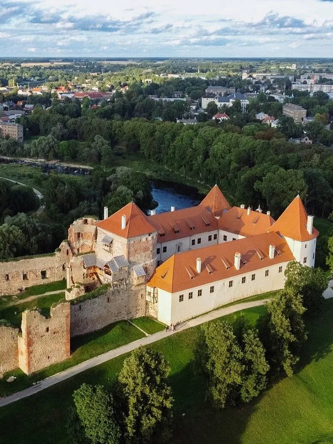 Bauska — The Latvian Town Where Two Rivers Meet and a Castle Guards the Confluence