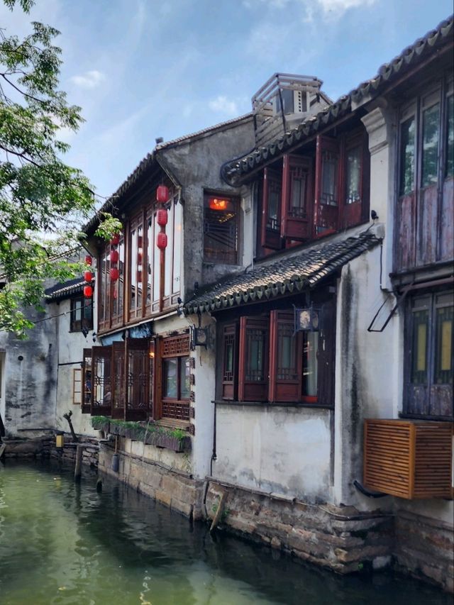 Zhouzhuang: the Most Charming Water Town