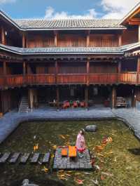 福建百年土樓一池錦鯉、現實版大魚海棠