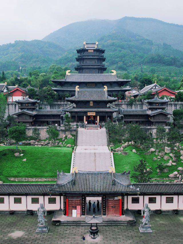 週末逃離城市喧囂，綿竹吉祥寺等你發現古老神秘之美！