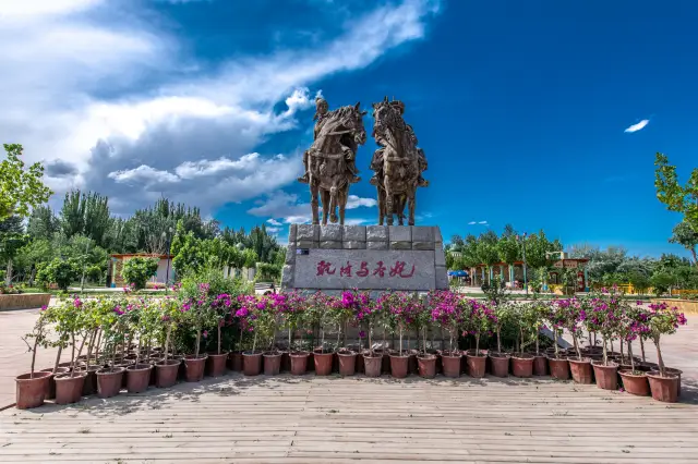 Kashgar Xiangfei Garden: A Great Place for Summer Trekking!