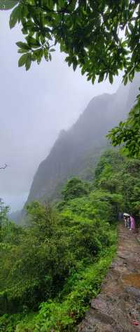 聖堂山