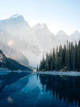 🍁🏞️ Canada's National Parks: A Wilderness Wonderland 🌲✨