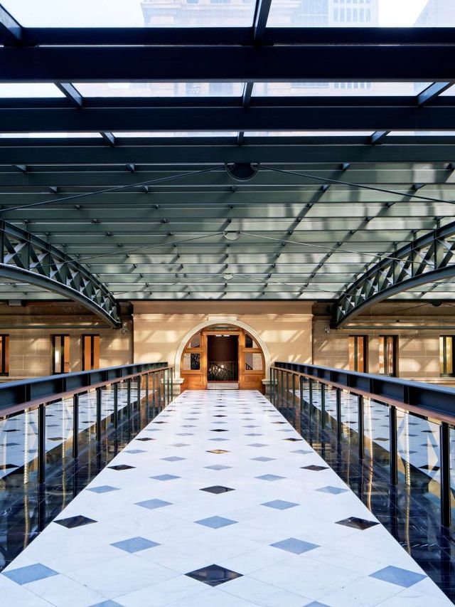 🌟 Sydney's Chic Stay: Fullerton Hotel Spotlight 🏨✨