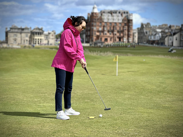 Try Putting at the Home of Golf!