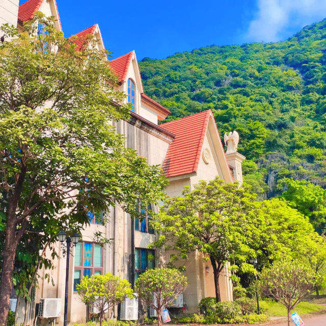 奧園英德巧克力王國度假區：甜蜜夢幻旅行，適合親子遊樂和休閒度假