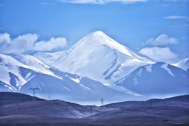 翻越昆侖山，走進可可西里