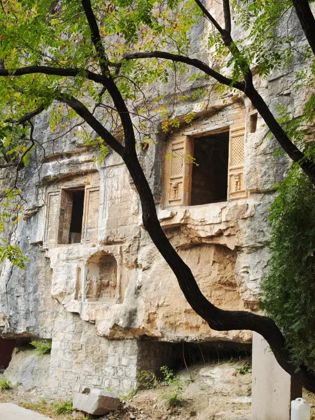 산동 석문방｜치루 단풍。