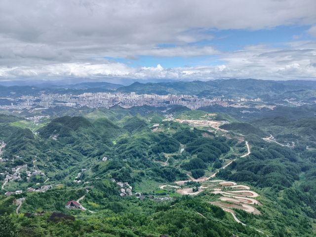 香爐山景觀。