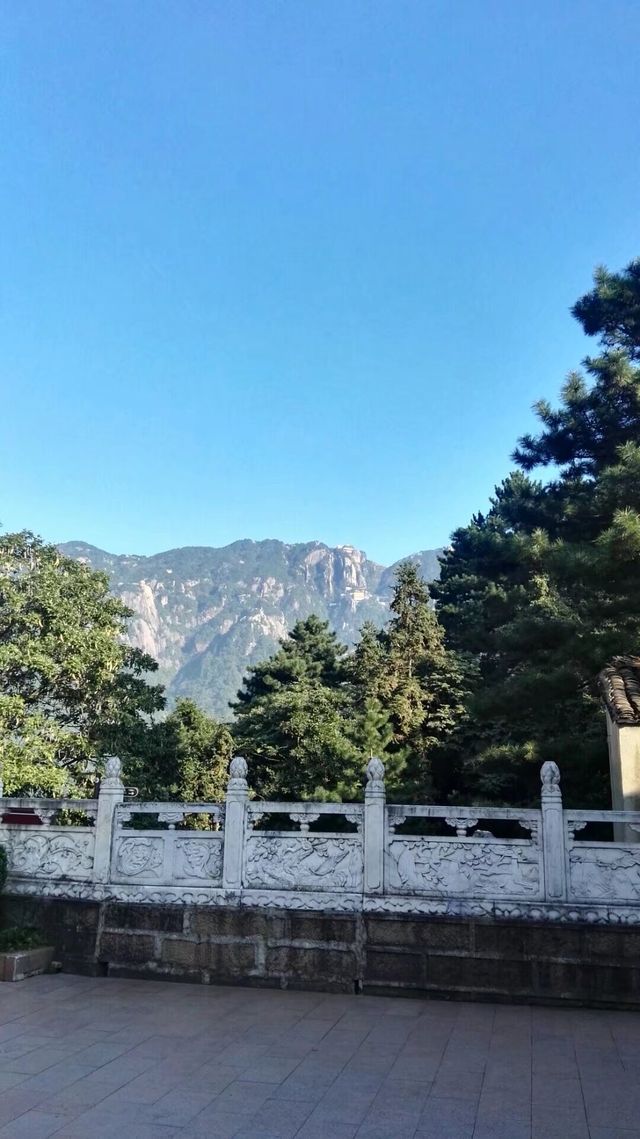 蓮花佛國——九華山之旅。 蓮花佛國——九華山之旅。