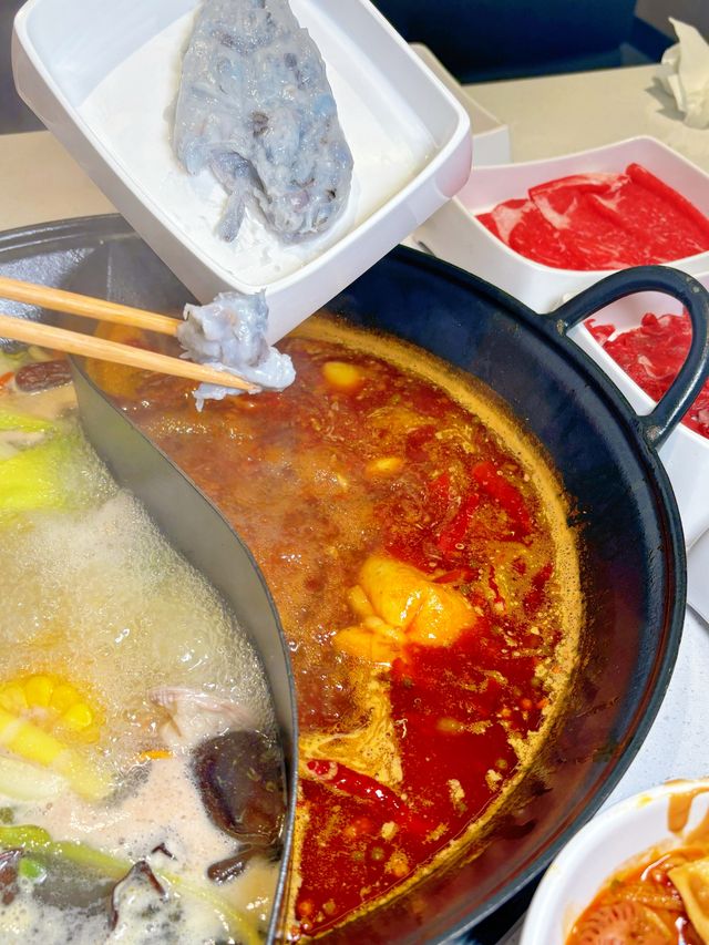型型型毛肚自助火鍋撫順萬達店