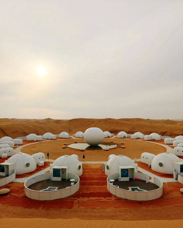《七號星空帳篷酒店：睡在宇宙懷抱，暢享夢幻之旅》