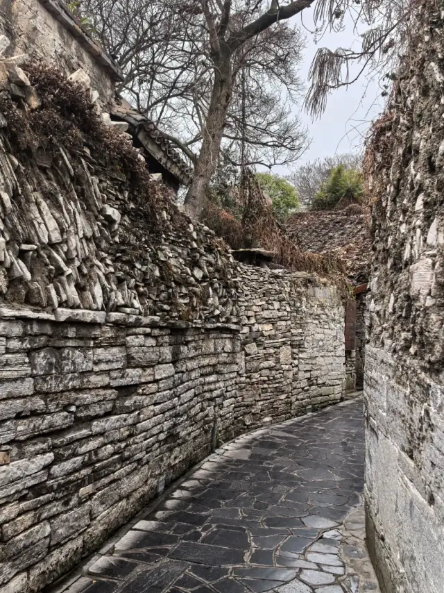 Qingyan Ancient Town: Guiyang's "Little Great Wall"
