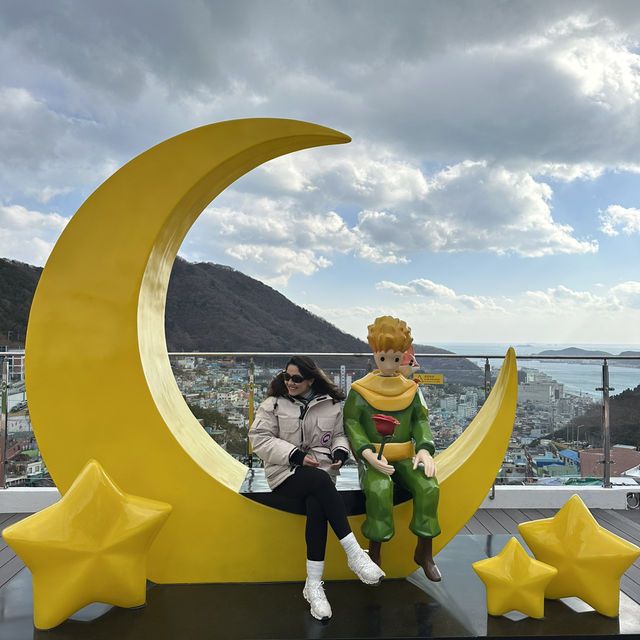 🎨 Gamcheon Culture Village: A Vibrant Hub of Creativity 🌈